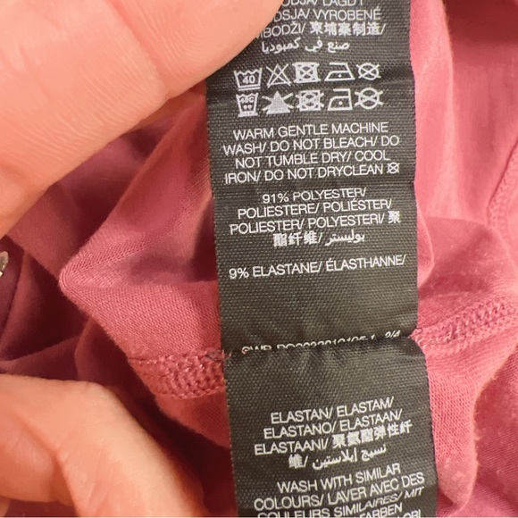 Sweaty Betty Breezy Long Sleeve T-Shirt in adventure Pink - Picture 8 of 9